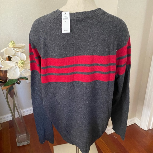 NWT Gap Factory Sweater - Picture 2 of 3